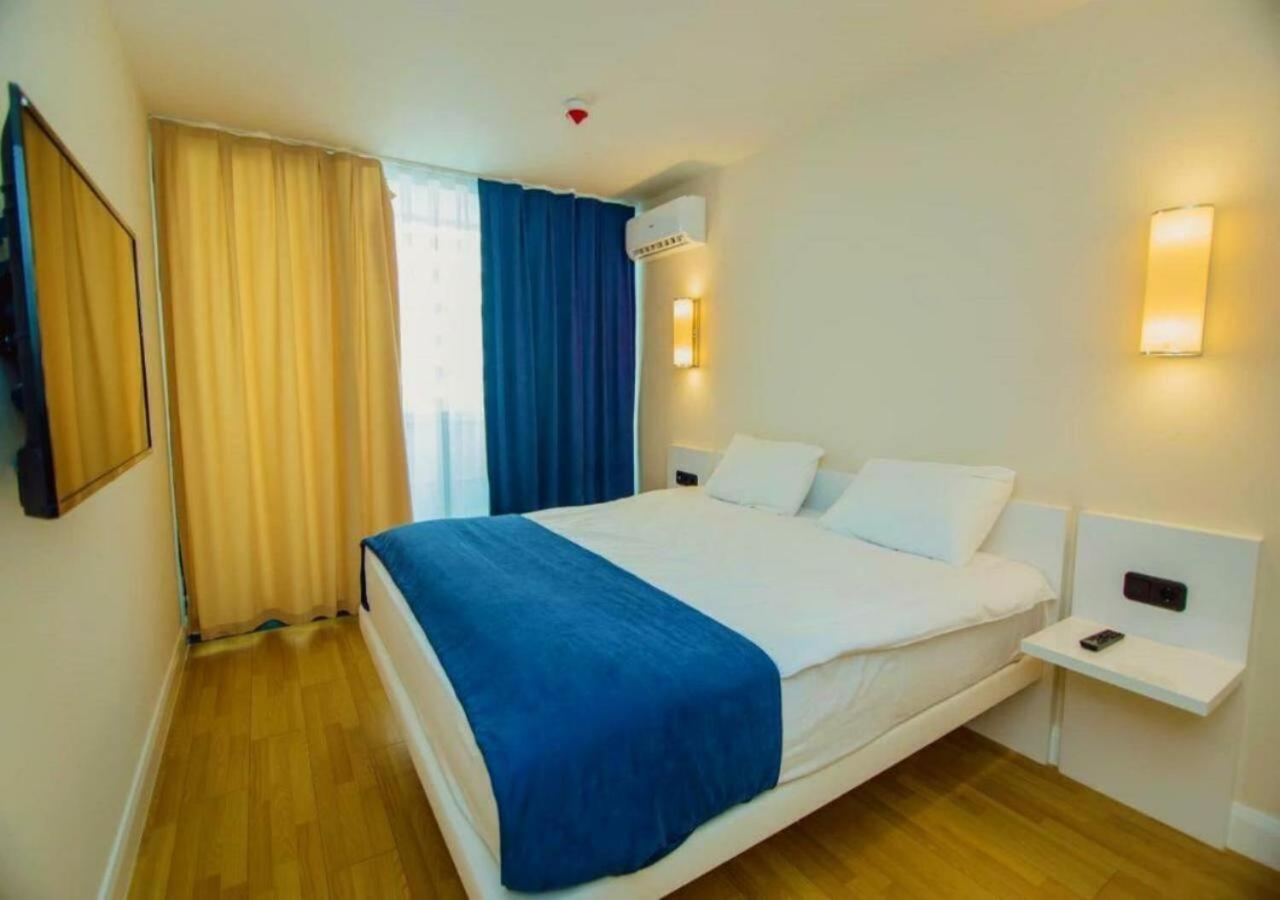 Lux Apartaments บาทูมิ ภายนอก รูปภาพ