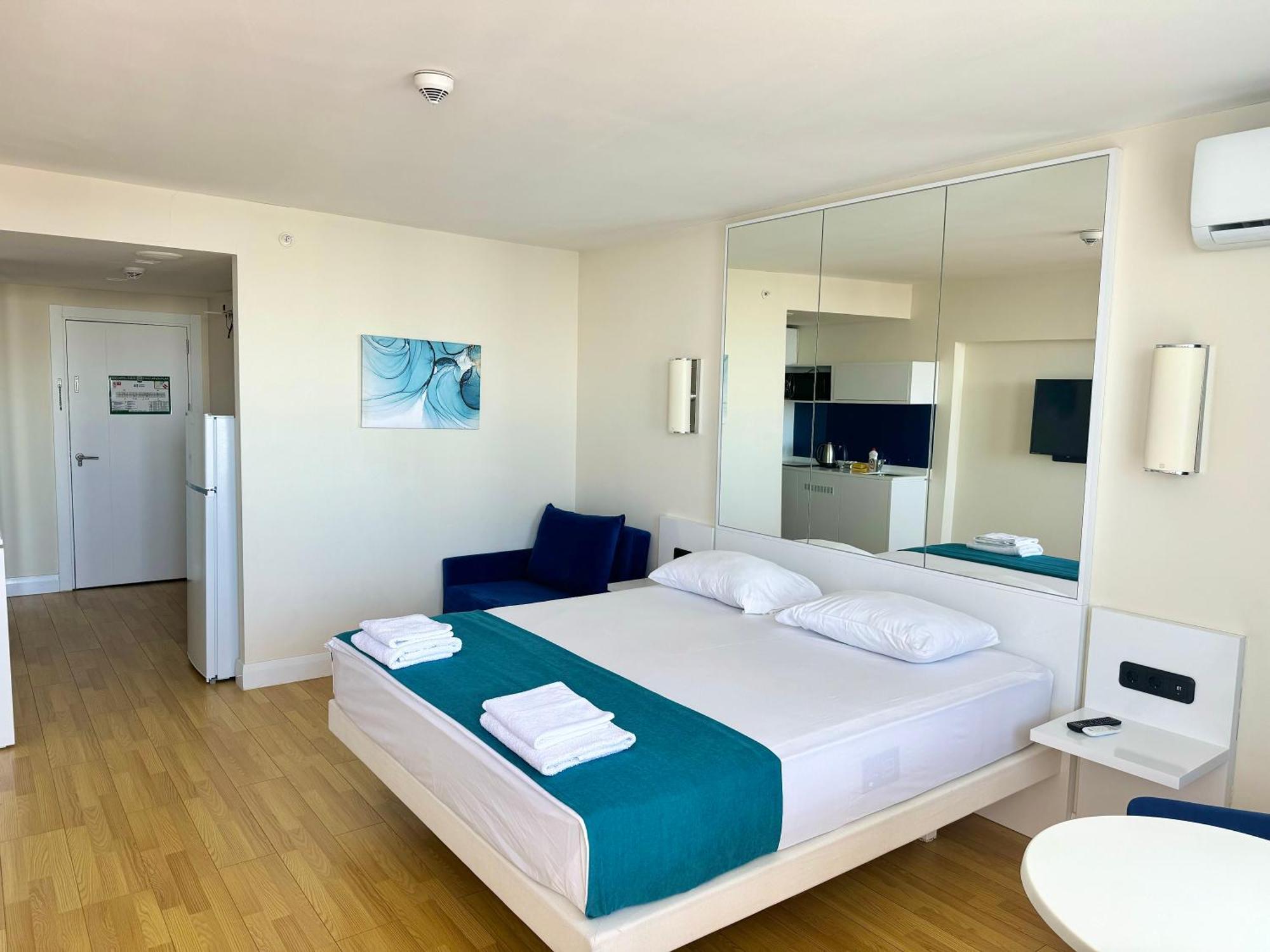 Lux Apartaments บาทูมิ ภายนอก รูปภาพ